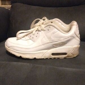 Nike Kids White Sneakers Light Wear And Tear O.G Air Max.Size 7